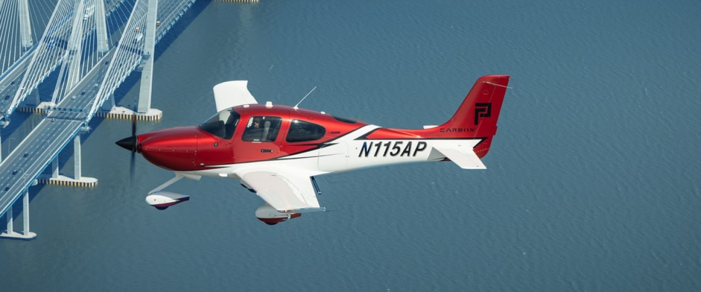 Learn to Fly with Cirrus Aircraft